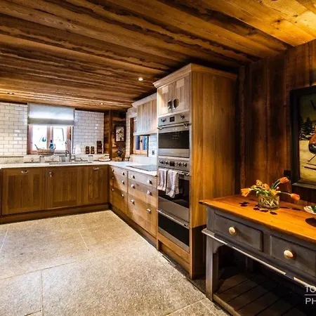 Apartamento L'illaz - 4 Bedrooms, Log Fire Val-dʼIsère